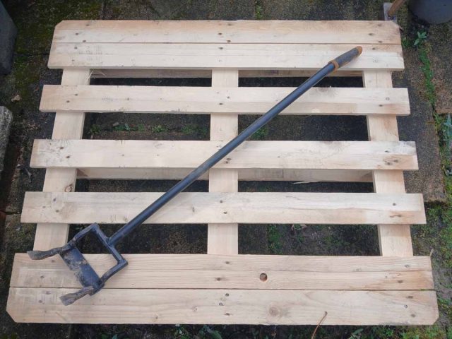 Gorilla Pallet Buster, from Roughneck®, is the first tool I reach for when pallet breaking.