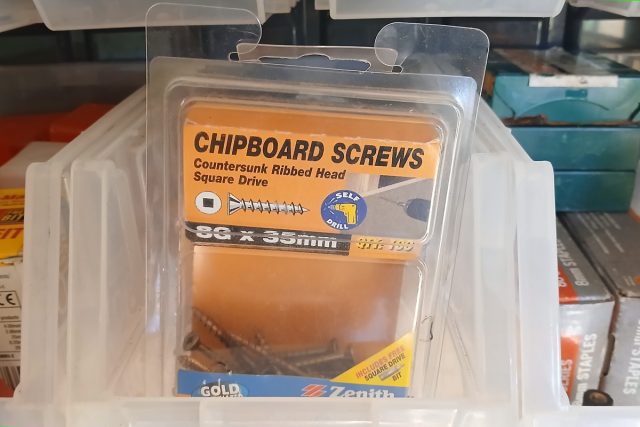 Square Drive Chipboard Screws.