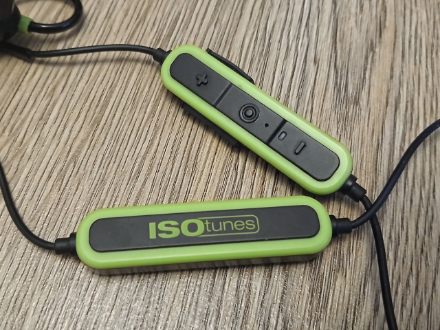 Battery & Control packs of the ISOtunes Pro Aware 2.0 Earphones.